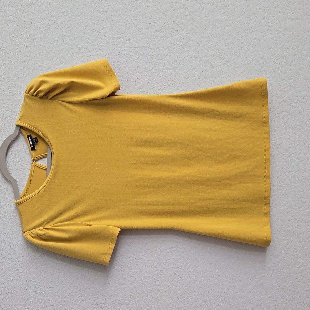 Express Yellow Mustard Cap Sleeve Back Keyhole Short Sleeve Medium Top Blouse